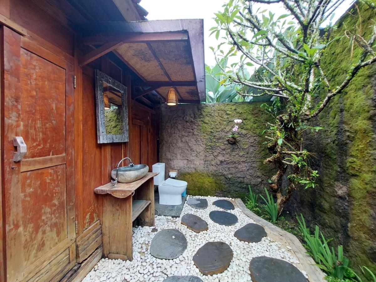 Kishi-Kishi Hotel Ubud  Exterior photo