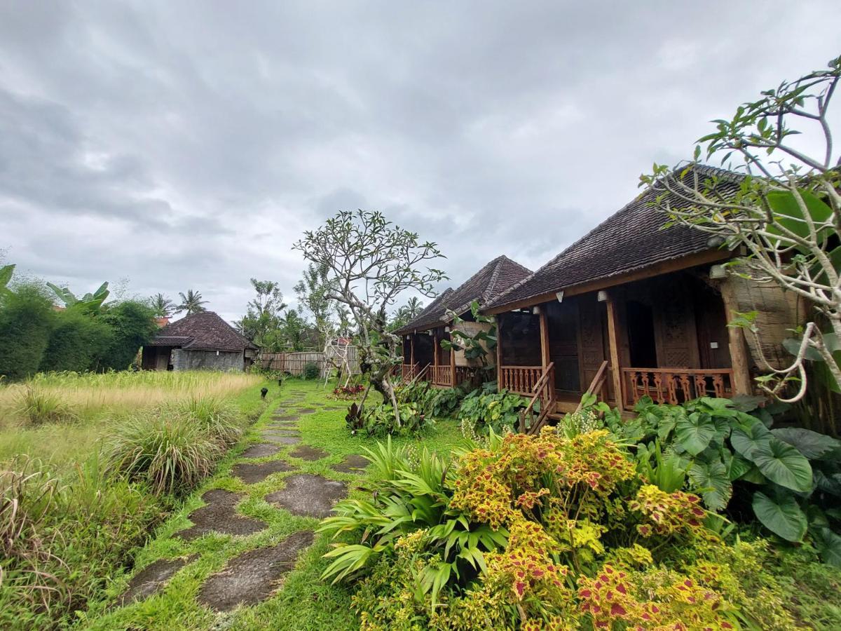 Kishi-Kishi Hotel Ubud  Exterior photo